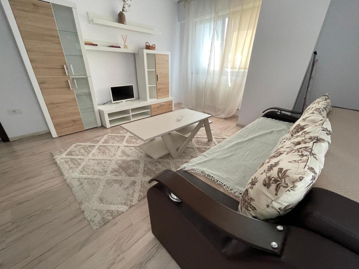 The Mirror - Quiet & Friendly Place In Copou Apartamento Iasi Exterior foto